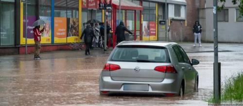 بارندگی شدید و جاری شدن سیلاب در قسمتهایی از آلمان